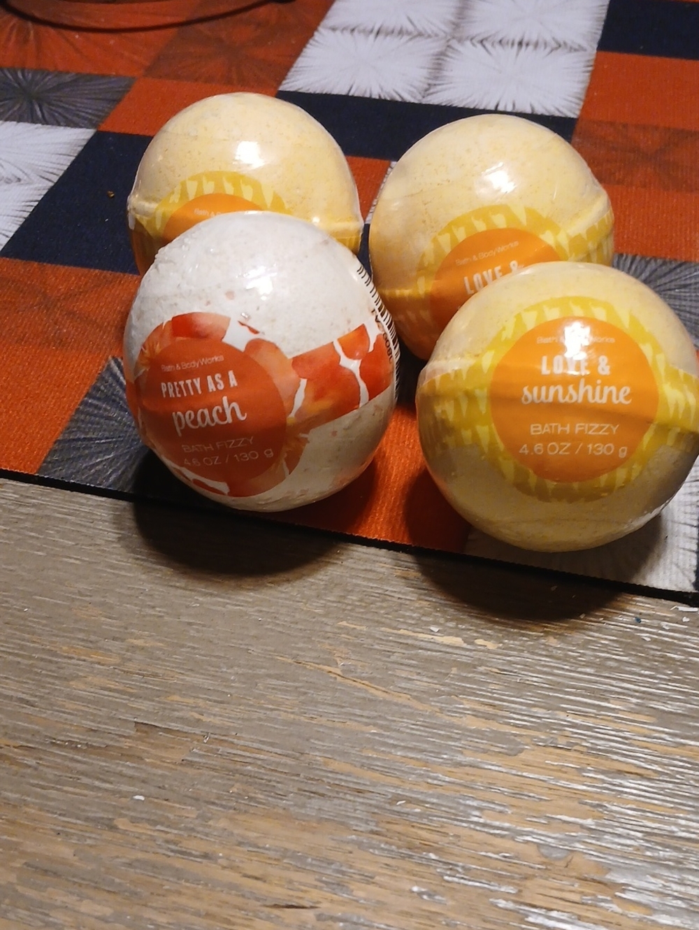 Bath & Body Works Bath Fizzies Set - Peach & Lemon Yellow